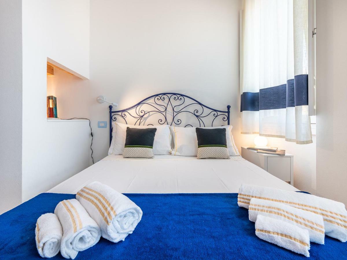 "Bea'S Terrace" - Private Jacuzzi And Panoramic Rooftop In The City Centre Cagliari Exterior foto